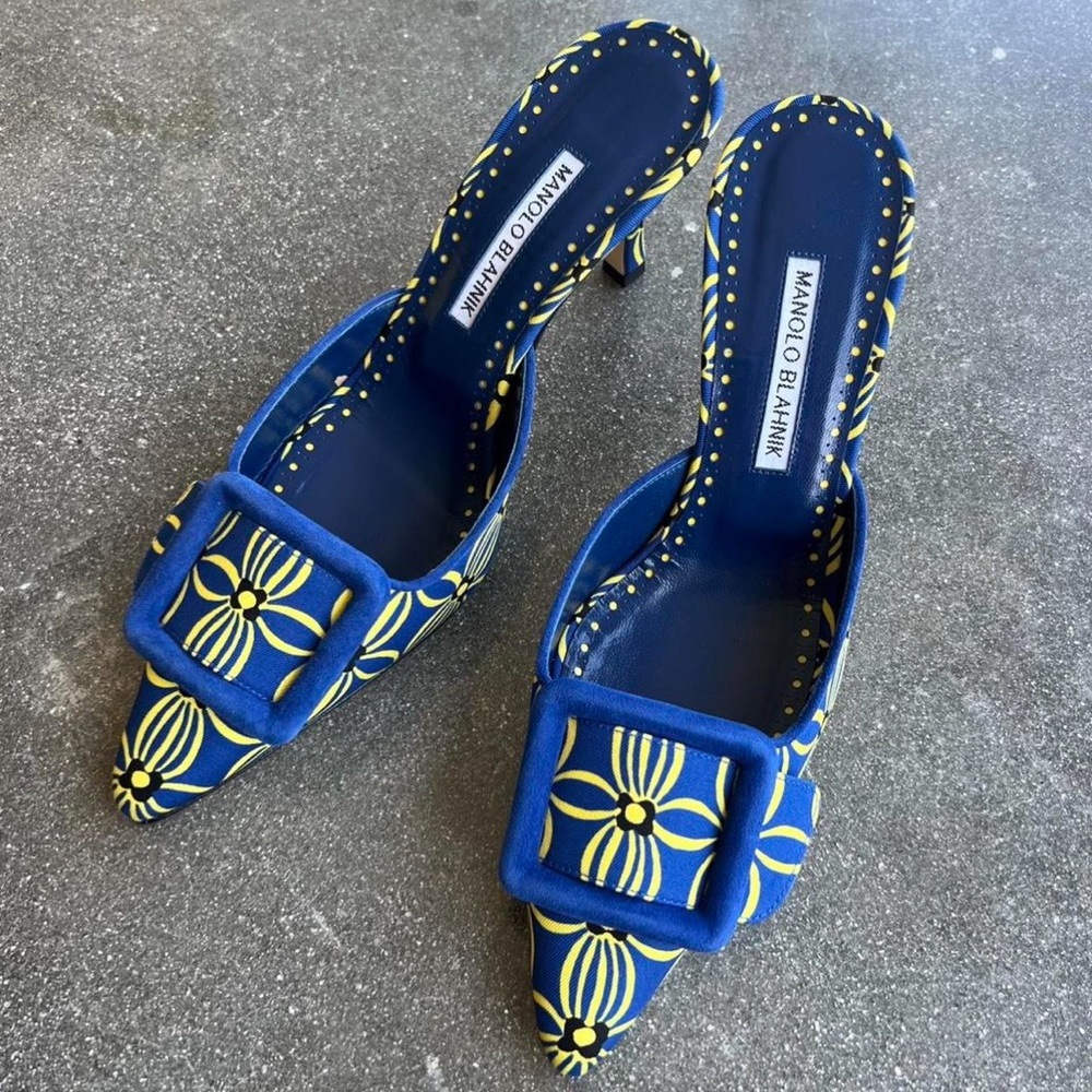 Brand new in box yellow & blue Manolo Blahnik Mayselebi Mules. Size 38.5